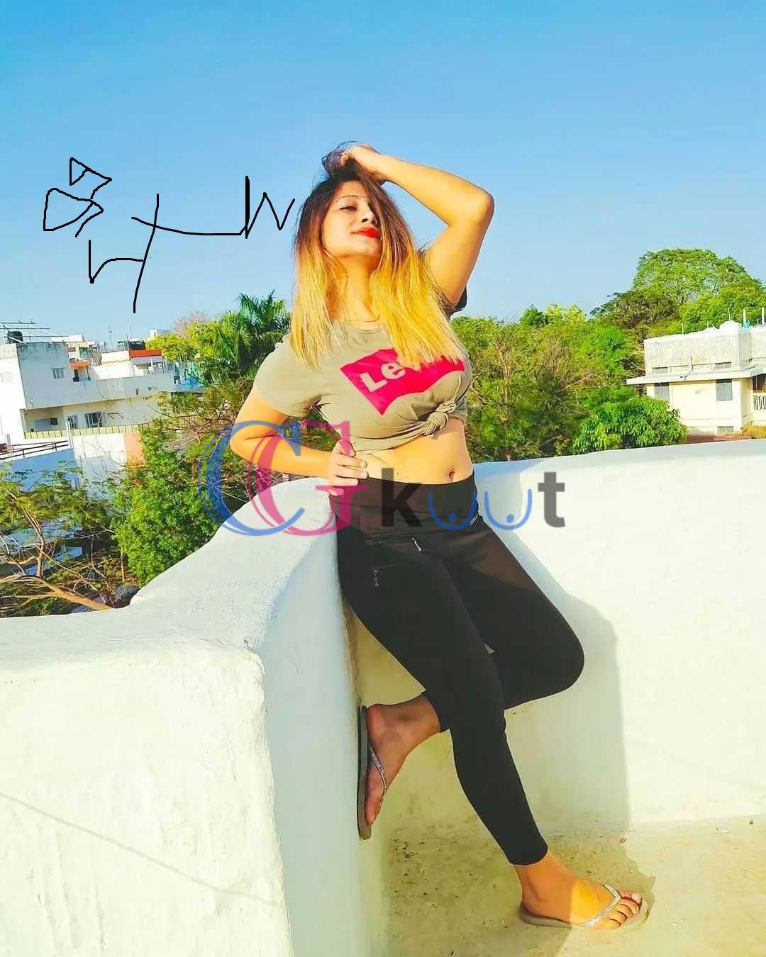 call girls in delhi karol bagh 99 99 20 80 29 shot 2000 