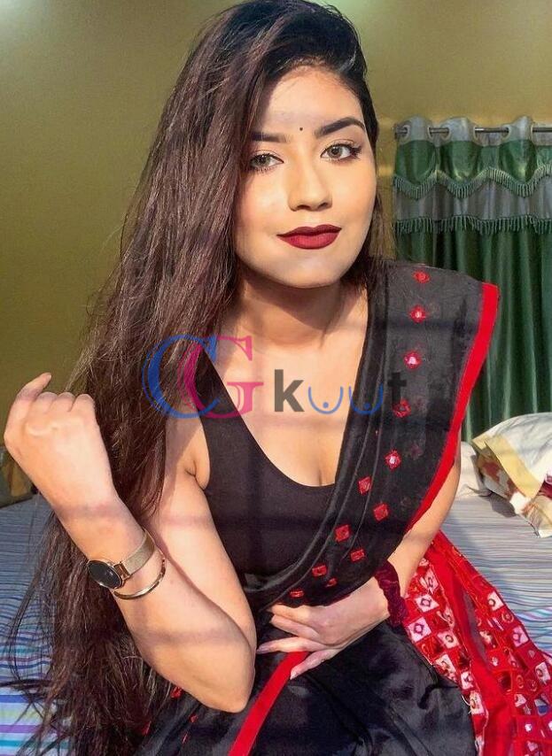 CALL GIRLS SERVICE LOOKS GOOD AND FAMOUS